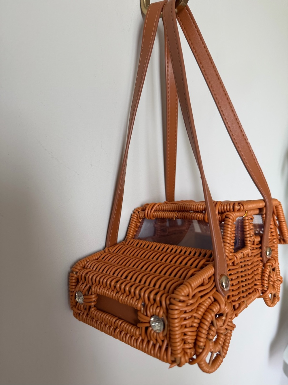 Tommy Bahama Brown Jeep Car woven rattan Bag - Picture 2 of 6